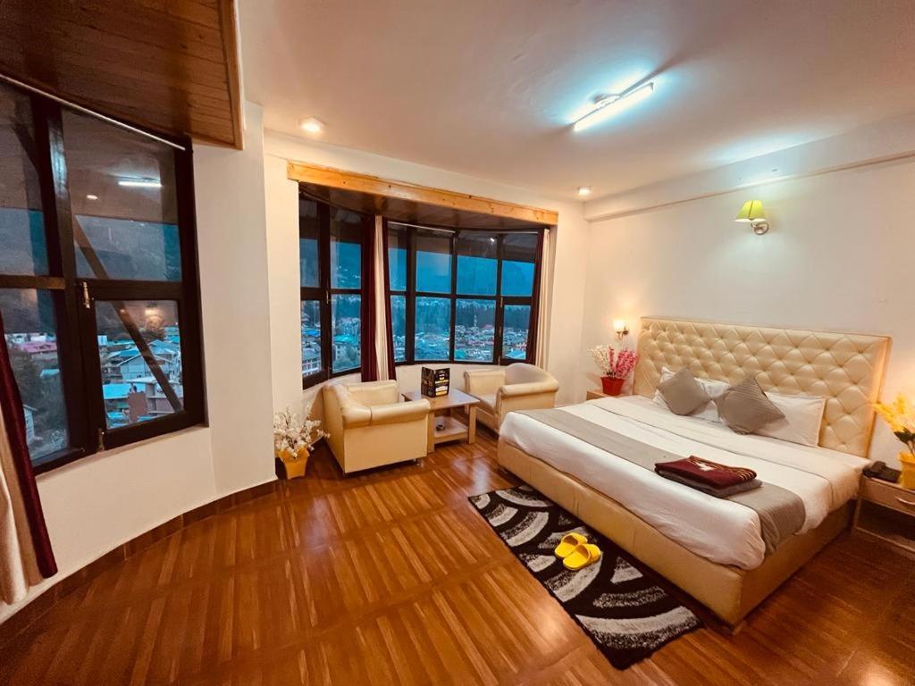 Hotel In Manali With Mountain View Near Mall Road 外观 照片